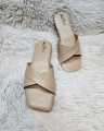 Flat Sandals For Women Fashionable Flat Shoes For Regular Use.