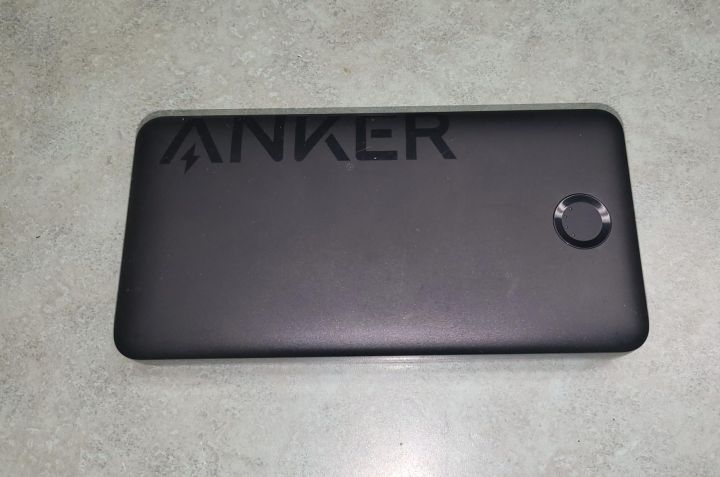 ANKER%20Portable%20Charger,%2020,000mAh%20Power%20Bank,%20Battery%20Pack%20with%201%20USB-A%20and%201%20USB-C%20Ports,%2015W%20Max%20Charging%20for%20iPhone%20-%20Image%207