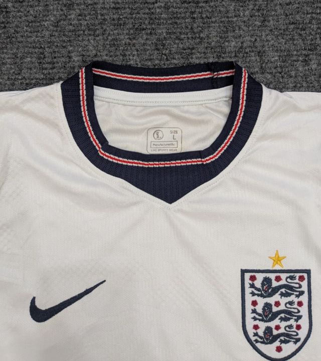England%20Home%20Jersey%20Football%20World%20Cup%202026%20Embroidery%20Logo%20Premium%20Quality%20England%20Home%202026%20-%20Image%202