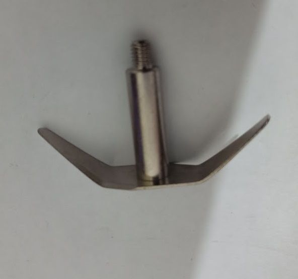Stainless%20Steel%20Blade%20with%20Shaft%20for%20Juicer%20Machine%202%20blade%20silver%20-%20Image%202