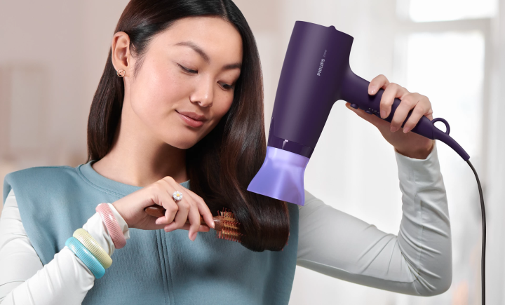 Philips%20Hair%20Dryer%20BHD340%20%E2%80%93%20ThermoProtect%202100W%20%7C%20Powerful%20Drying%20-%20Image%207