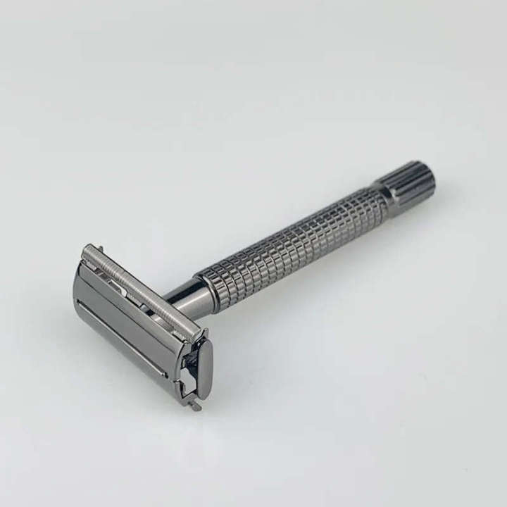 Double%20Edge%20Shaving%20Black%20Golden%20Hair%20Removal%20Adjustable%20Metal%20Safety%20Razor%20Shaver%20Blade%20Barber%20Manual%20Shave%20-%20Image%206
