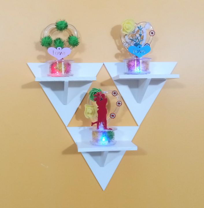 Triangle%20Wall%20Shelf%20Without%20flower%20.%20Self%20Adhesive%20Punch%20Free%20(3/5%20Pcs%20Stand%20)%20Premium%20Quality%20Premium%20Quality%20-%20Image%206