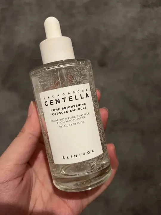 SKIN1004%20Madagascar%20Centella%20Tone%20Brightening%20Capsule%20Ampoule%20100ml%20-%20Image%204