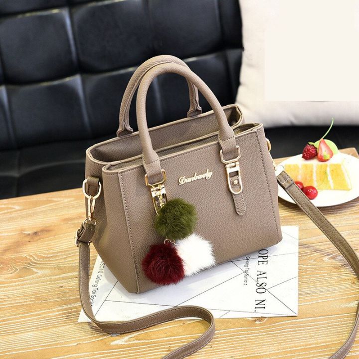 Women%20Bag%20Designer%20New%20Fashion%20Casual%20Women's%20Handbags%20Luxury%20Shoulder%20Bag%20High%20Quality%20PU%20Brand%20Sweet%20Lady%20Tassel%20Korean%20Style%20-%20Image%202