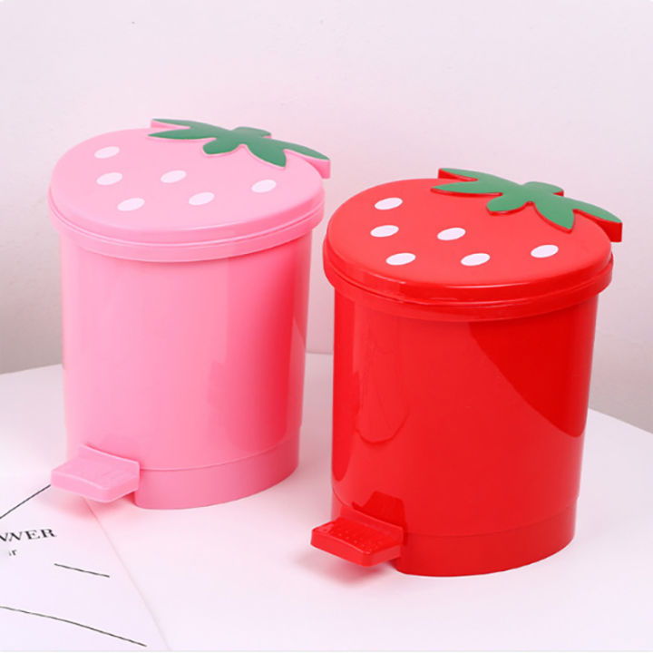 Shaped Waste Bins for Desk Car Office Kitchen Garbage Basket Desktop Trash Can with Lid Cute Strawberry