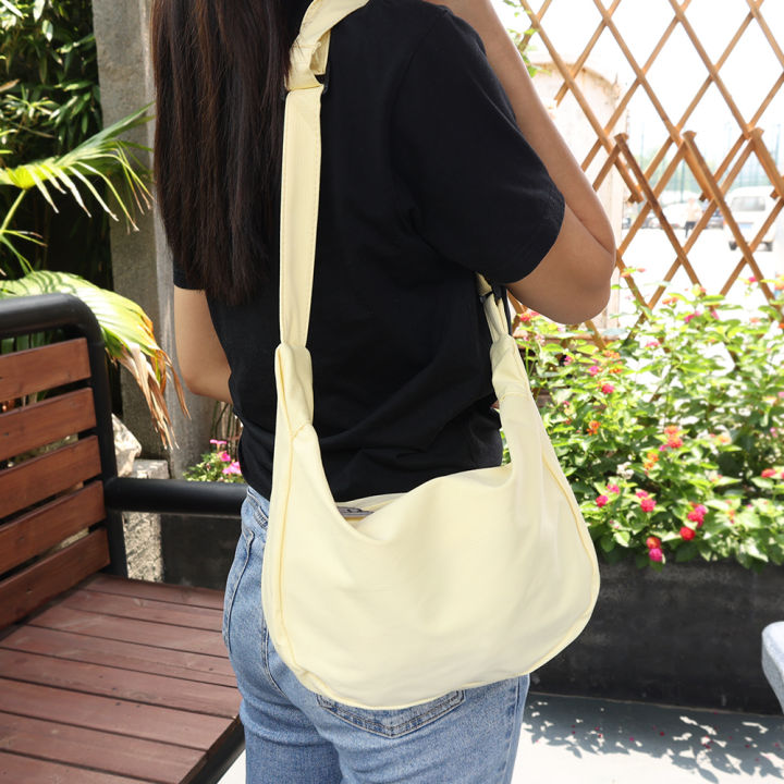 Large%20Capacity%20Waffle%20Crossbody%20Bag%20Simple%20Nylon%20Underarm%20Bag%20INS%20Korean%20Style%20Single%20Shoulder%20Bag%20College%20Style%201Pcs%20-%20Image%203