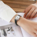 Women Fashion Vintage Small Dial Watch Sweet Leather Strap Casual Women's Watches Bracelet Quartz Ladies Watch Girl Clock Wrist 1Pcs.