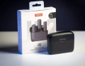 ulanzi j12 dual wireless microphone with charging case for type-c/i phone for phone. 