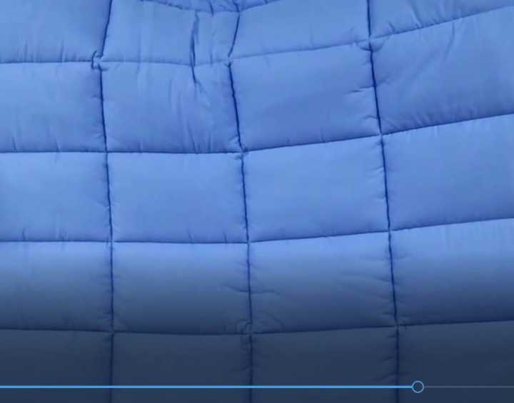 (5%20feet%20*%207%20feet)%20Bedding%20Pad%20Topper%20with%20Corner%20Strap%20Soft%20Fold%20able%20Sleeping%20Pad%20-%20Image%202