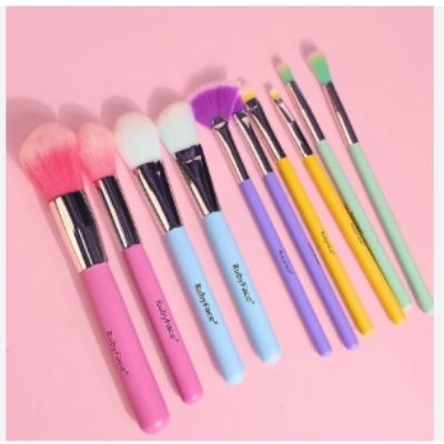 Soft%20Kabuki%20Makeup%20Brush%20Set%2010%20Pieces%20Premium%20Synthetic.%20-%20Image%202