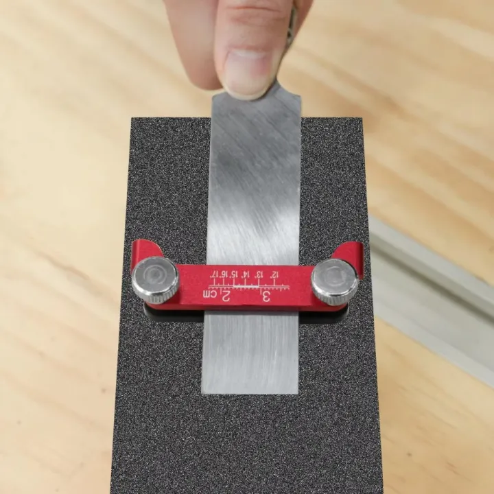 New%20Fixed%20Angle%20Chisel%20Sharpener%20Aluminum%20Small%20Sharpening%20Holder%20Honing%20Guide%20Chisels%20and%20Planes%20Manual%20Grinding%20Chisel%20Woodworking%20-%20Image%203