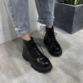Martin Boots Women leather boots for women Korean Style Fashion Black Shoes for Women Short Boots Thick Bottom High Quality Breathable New Female Handsome kasut perempuan. 