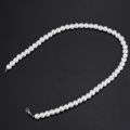 Charm Pearl Necklace w. Metal Clasp.