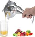 Durable Juice squeezer aluminium alloy manual fruit press juicer for lemon juice.