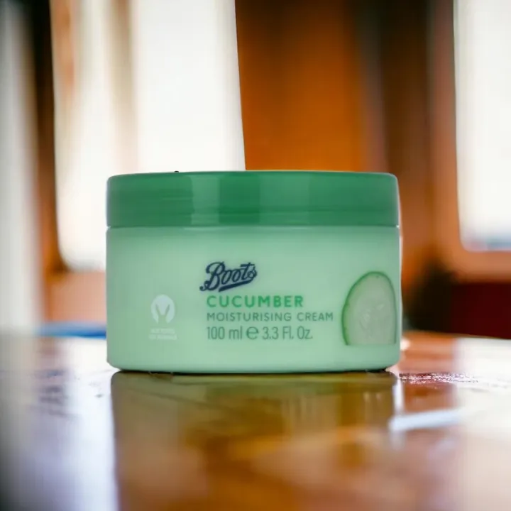 Boots%20Cucumber%20Moisturising%20Cream%20-%20100%20ml%20-%20Image%203