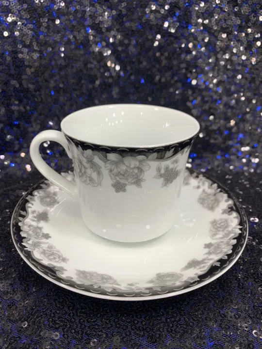 32%20Pcs%20Exclusive%20Dinner%20Set%20Gift%20And%20Home%20Decoration%20-%20Image%206