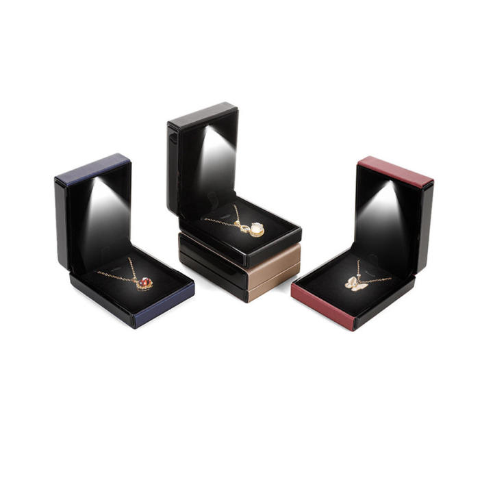 High-end%20creative%20led%20lighting%20jewelry%20box%20proposal%20ring%20box%20jewelry%20pendant%20box%20brushed%20PU%20splicing%20jewelry%20box%20-%20Image%206