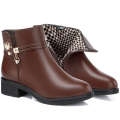 Cotton mother's autumn and winter plush 2021 new mid to old age low heeled women's shoes, leather soft sole short boots. 