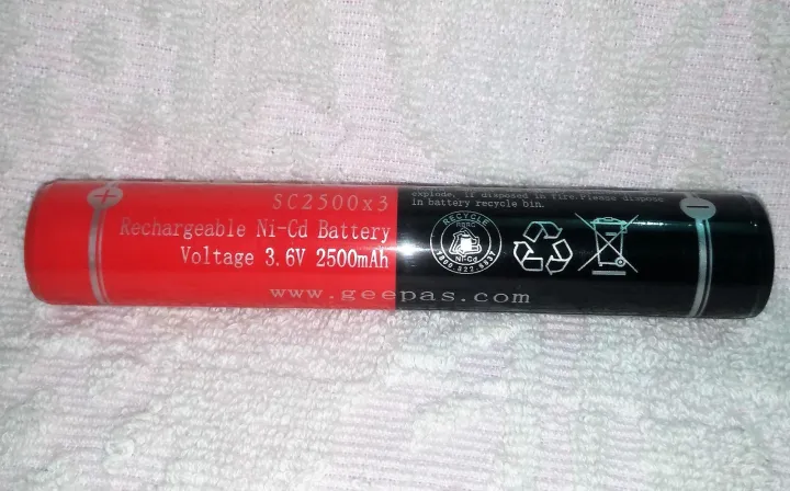 Geepas%203.6V%202500mAh%20Ni-Cd%20Rechargeable%20Torch%20Light%20Clone%20Version%20Battery%202x12.5cm%20-%20Image%206