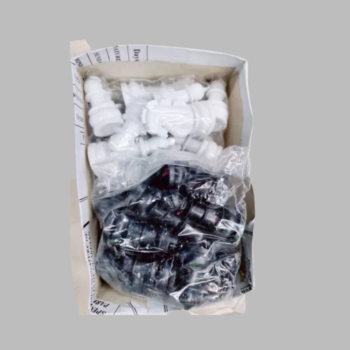 Plastic%20Chess%20Set%20with%20Board%20-%20Image%205