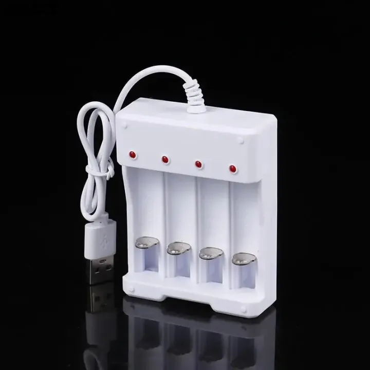 4%20Slots%20USB%20Fast%20Charging%20AAA%20And%20AA%20Battery%20Charger%20Short%20Circuit%20Protection%20Retractable%20Spring%20Battery%20Charging%20Base%20-%20Image%202