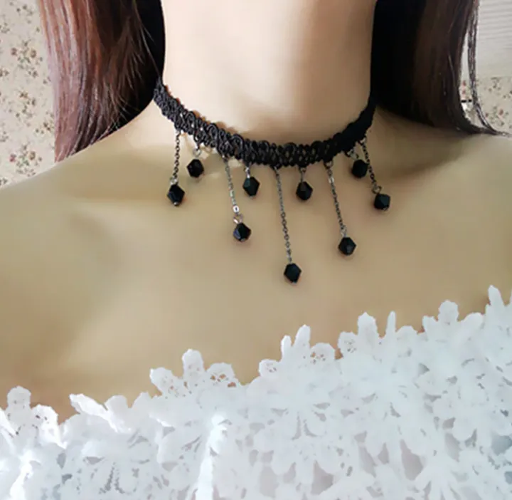 Korean%20Black%20Flower%20Rhinestone%20Choker%20Statement%20Necklaces%20for%20Girls%20Simple%20Stylish%20-%20Lace%20Hand-Knit%20Velvet%20Choker%20Jewelry%20Accessories%20Necklace%20for%20Women%20-%20Image%208