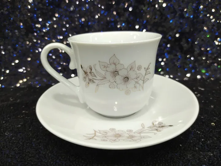 32%20pieces%20dinner%20set%20for%20gift%20and%20home%20decoration%20/%2032%20Piece%20Dinner%20Set%20Very%20Beautiful%20Floral%20Design%20-%20Image%204