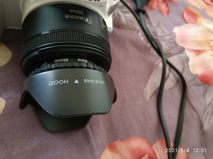 Hood%2049mm%20Tulip%20Flower%20for%20Canon%20EF%2050mm%20f/1.8%20STM%20Len_s%20-%20Image%205