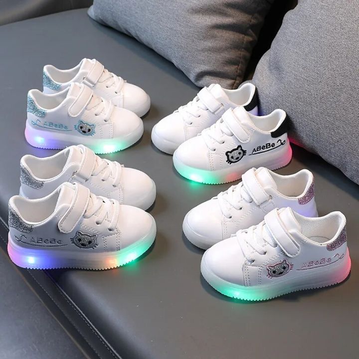 Various%20Styles%20Children%20Led%20Shoe%20Boys%20Girls%20Lighted%20Sneakers%20Glowing%20Shoe%20for%20Kids%20Soft%20Soled%20Breathable%20Casual%20Toddler%20Shoes%20-%20Image%204