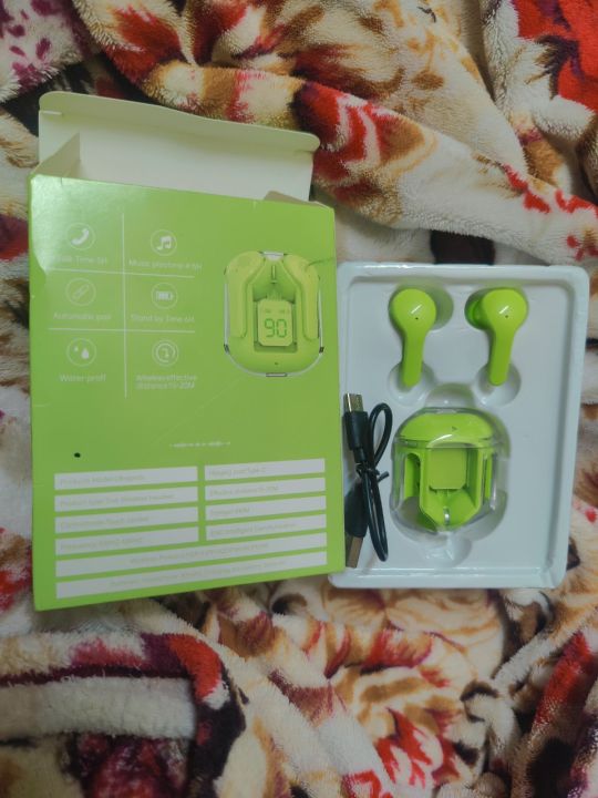 Ultrapods%20Pro%20True%20Wireless%20Earbuds%20with%20Transparent%20%20Display%20Design%20Water%20Proof%20by%20amazing%20accessories%20%20Bluetooth%205.3%20-%20Earbuds%20-%20Image%203