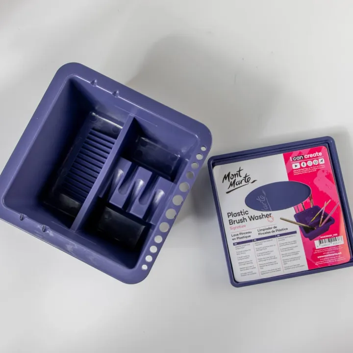 Mont%20Marte%20Twin%20Compartment%20Brushwasher%20Bucket%20-%20Image%202