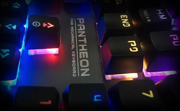 FANTECH%20MK881%20Original%20Metal%20Mechanical%20Waterprof%20Gaming%20Keyboard%20RGB%20104%20Keys%20LED%20Light%20Keyboard%20Full%20Key%20Without%20Conflict%20-%20Image%204