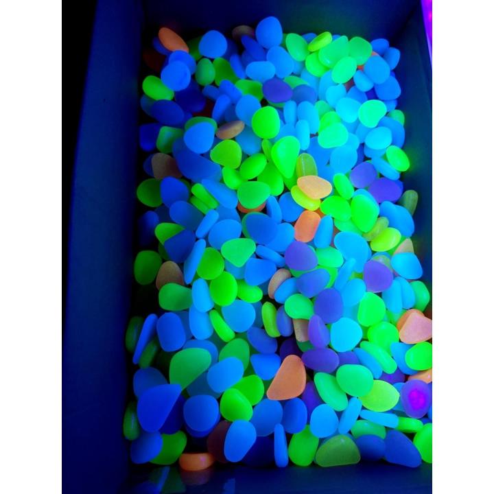 30 PCS Luminous Stone Fluorescence Cobblestone Pebble for Home Aquarium And Decoration