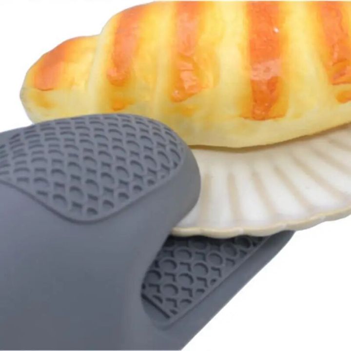 %E3%80%90NEW%E3%80%91%20Silicone%20Hand%20Clip%20Kitchen%20Anti-Scald%20Thickened%20Silicone%20Heat%20Insulation%20Gloves%20Household%20Oven%20Baking%20Tools%20Oven%20Mitts%20-%20Image%203