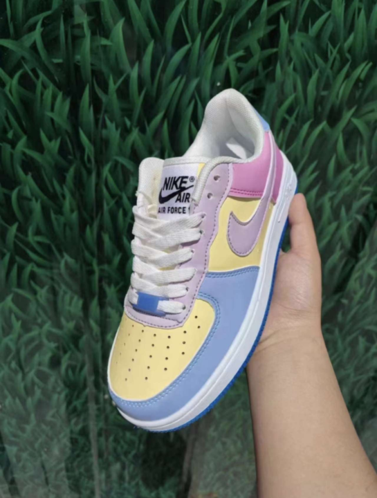 Women's%20shoes%20UV%20Reactive%20Color%20Changing%20fashionable%20sneakers%20-%20Image%204