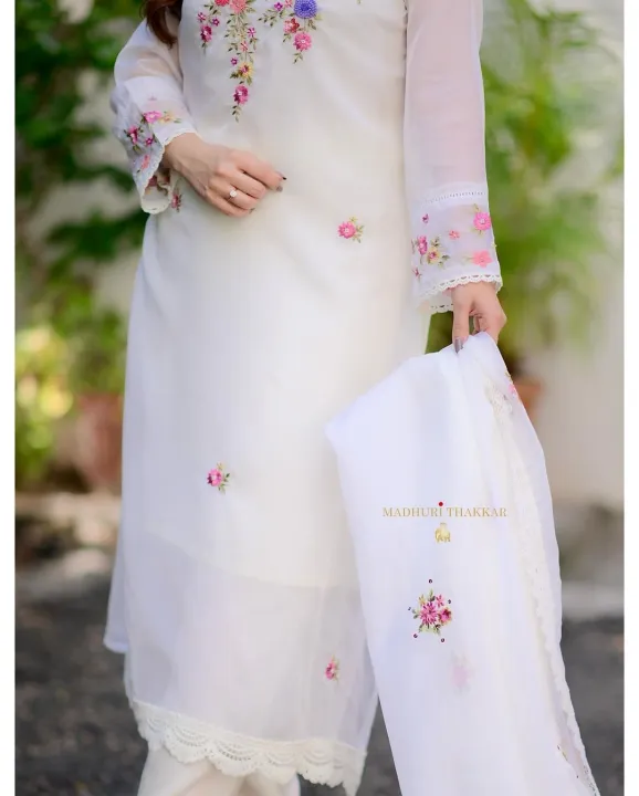 New%20Gorgeous%20Stylish%20and%20Fashionable%20Latest%20Premium%20Luxury%20New%20Indian%20Design%20Four%20Piece%20Stitched%20Four%20Piece%20Dress%20for%20Women%20-%20Image%207