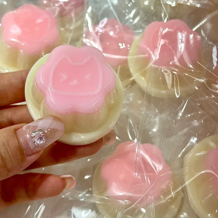 Squishy%20Kawaii%20Cat%20Mini%20Caramel%20Jelly%20Pudding%20Pinch%20Squeeze%20Fidgety%20Toy%20Soft%20Elastic%20Watery%20Plate%20Pudding%20Dessert%20Kids%20Toy%20Gift%20-%20Image%204