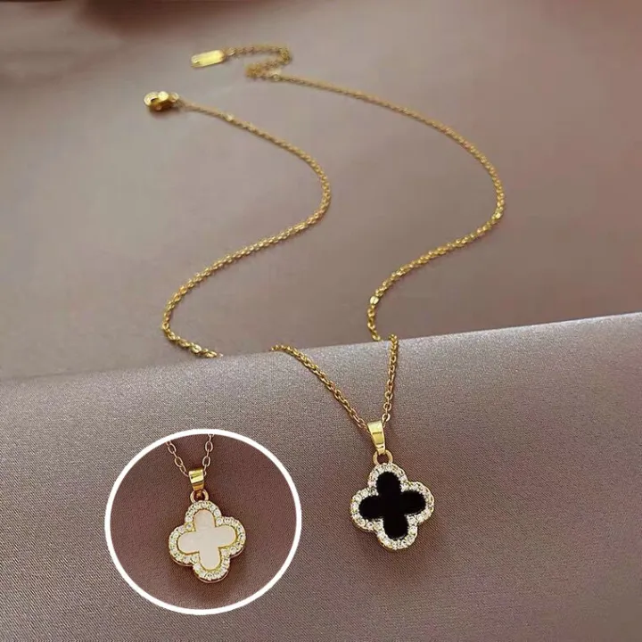 Korean%20Leaf%20Clover%20Girls%20Ins%20Pearl%20Necklace%20Clavicle%20Chain%20-%20Image%204