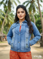 Womans Winter Fashion Denim Jeans Jacket. 