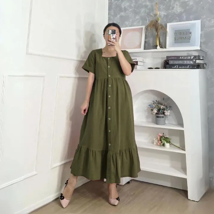 Ladies%20Cotton%20Soft%20Maxi%20Dress%20%E2%80%93%20Comfortable%20Buttoned%20Style%20for%20Women%20-%20Image%202