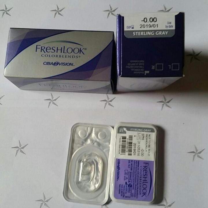 FreshLook%20Sterling%20Gray%20contact%20lens%20-%20Image%205