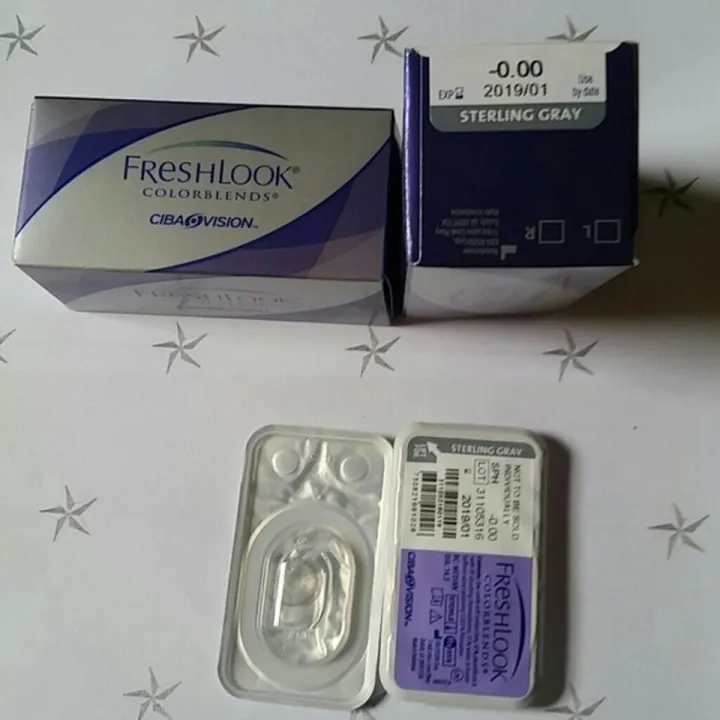 FreshLook%20Sterling%20Gray%20contact%20lens%20-%20Image%205