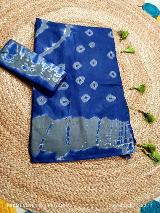 Multicolor%20Batik%20Print%20Cotton%20Saree%20for%20Women%20with%20Running%20Blouse%20Piece,%20Casual,%20Party%20and%20Festive%20Wear%20-%20Image%205
