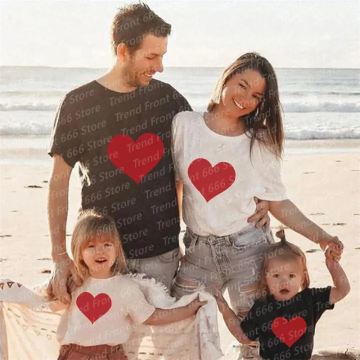 Summer%20New%20Family%20Love%20Pattern%20Matching%20Clothing%20Kids%20Mom%20Daddy%20T%20Shirt%20Boy%20Girl%20T-Shirts%20Party%20Parent-Child%20Clothes%20-%20Image%202