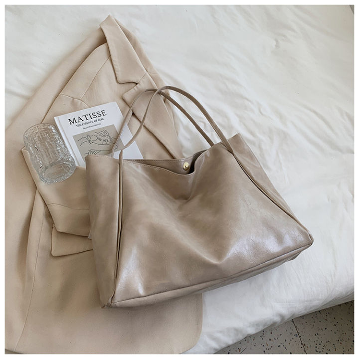 Tote%20Bag%20Women's%20Bag%202021%20New%20Autumn%20and%20Winter%20Japan%20and%20South%20Korea%20Large%20Capacity%20Soft%20Leather%20Shoulder%20Bag%20Retro%20Casual%20Hand-Held%20Bucket%20Bag%20-%20Image%208