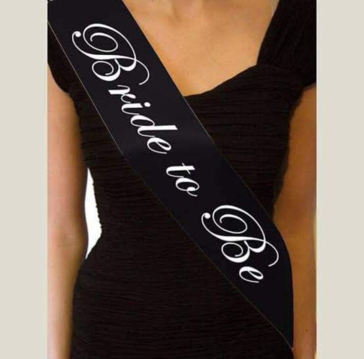 Bride%20to%20be%20sash/bride%20to%20be%20party%20sash%20for%20girls%20and%20womans%20-%20Image%204