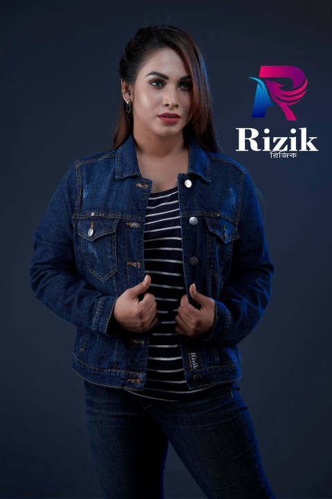 Dark%20Denim%20Jacket%20for%20Women%20Fashionable%20And%20Stylish%20-%20Image%204