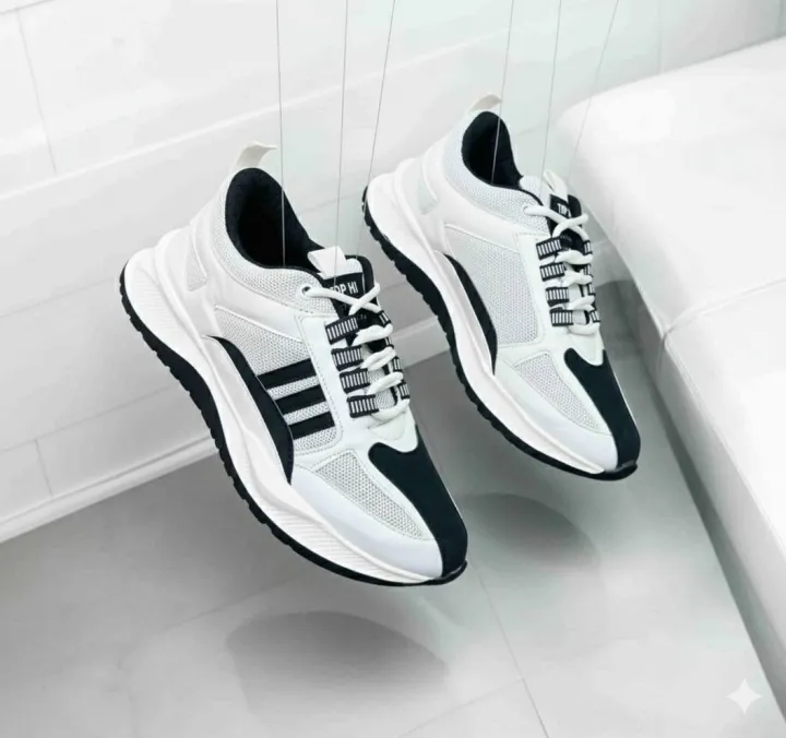 New%202026%20Collection%20Comfortable%20Stylish%20&%20Fashionable%20Sports%20Look,%20Lace%20Up,%20Slip-on%20&%20Pull-on,%20Light%20Weight%20-%20White%20and%20Black%20Color%20Combination%20Sneaker%20For%20Men.%20201%20-%20Image%203