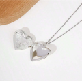 Valentine Lover Gift Heart Shaped Friend Lover Necklace Photo Picture Locket Heart Shaped For Women Girlfriend Gift.